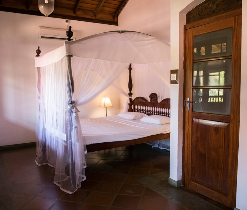 villa-araliya-apartment-bed